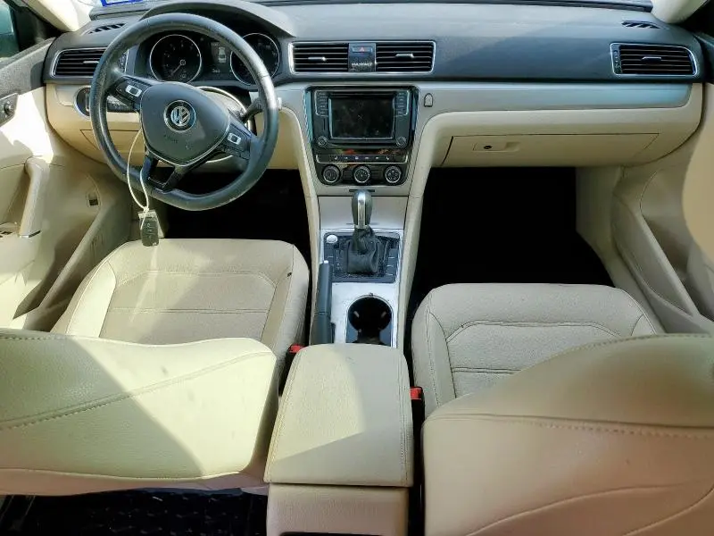 2019 VOLKSWAGEN PASSAT WOLFSBURG  