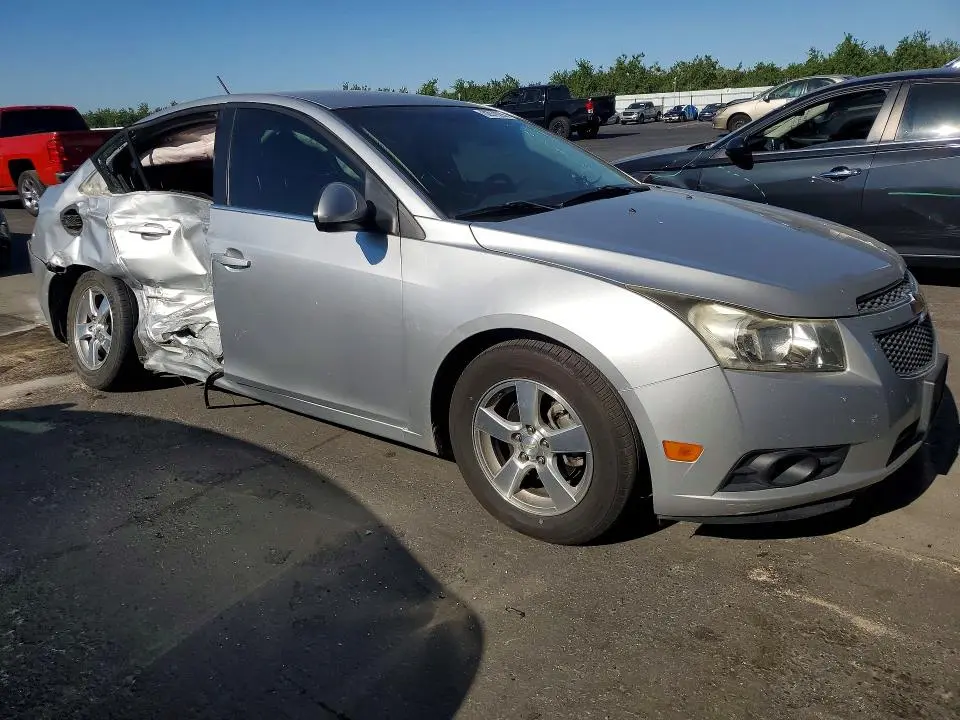 2012 CHEVROLET CRUZE LT  