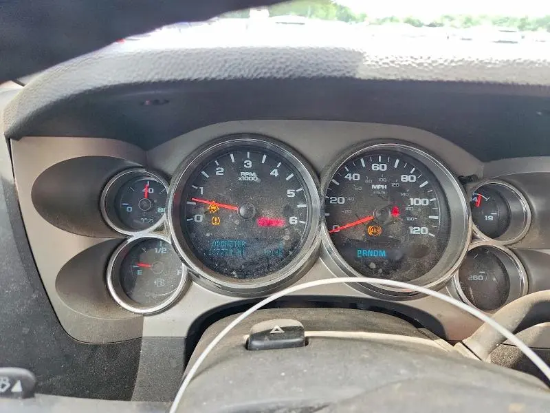2011 CHEVROLET SILVERADO K1500 LT  