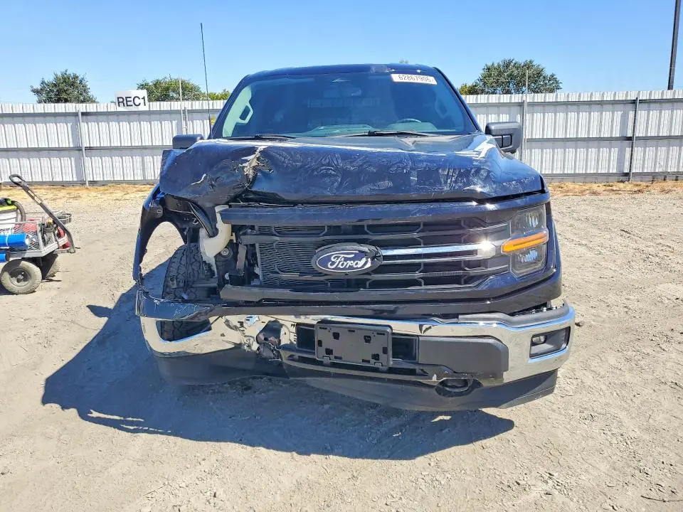 2024 FORD F150 XLT  