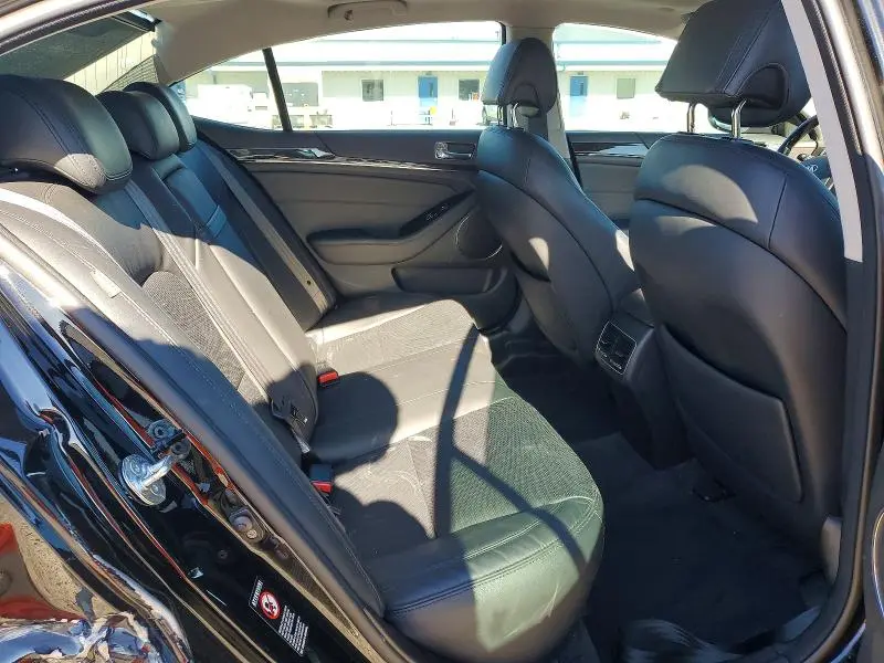 2015 KIA CADENZA PREMIUM  