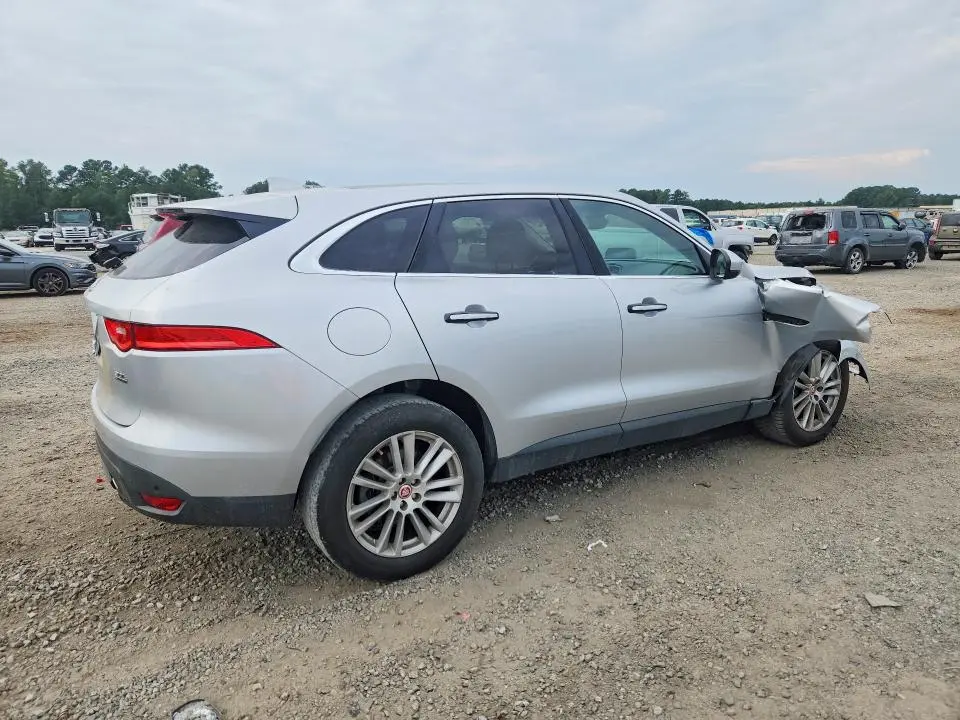 2019 JAGUAR F-PACE PRESTIGE  