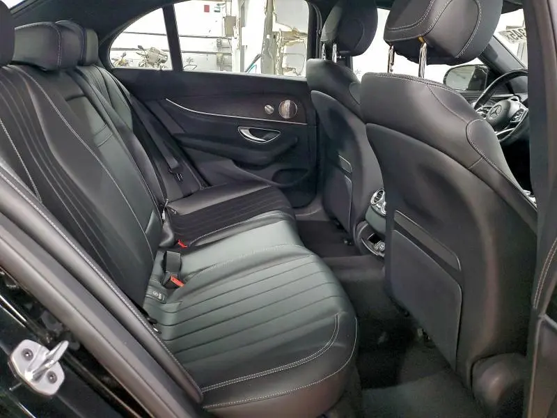 2019 MERCEDES-BENZ E 300 4MATIC  