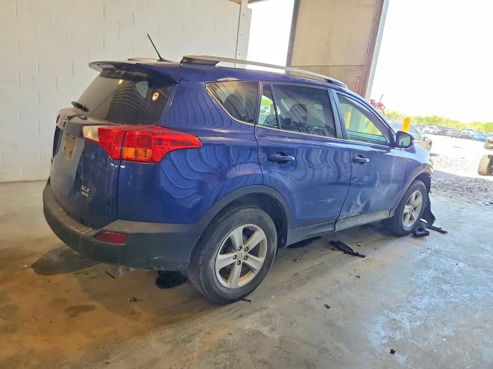 2014 TOYOTA RAV4 XLE  