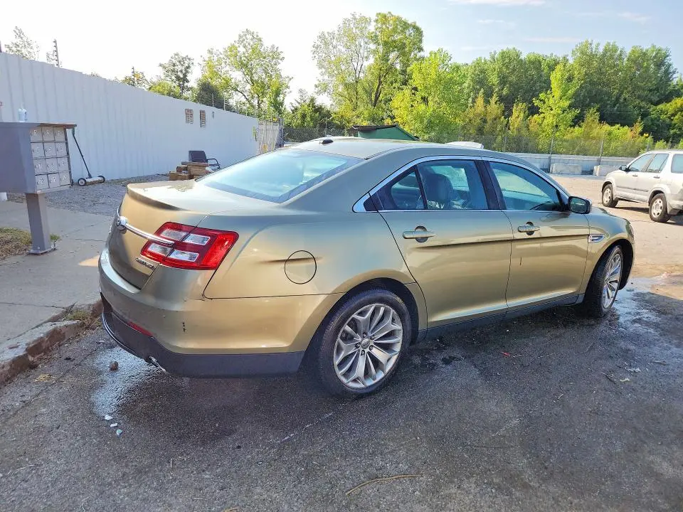 2013 FORD TAURUS LIMITED  