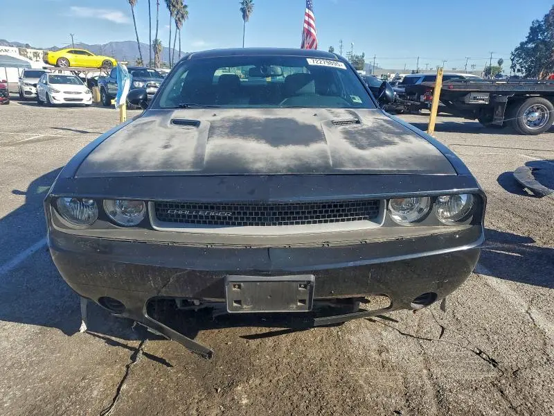2013 DODGE CHALLENGER SXT  