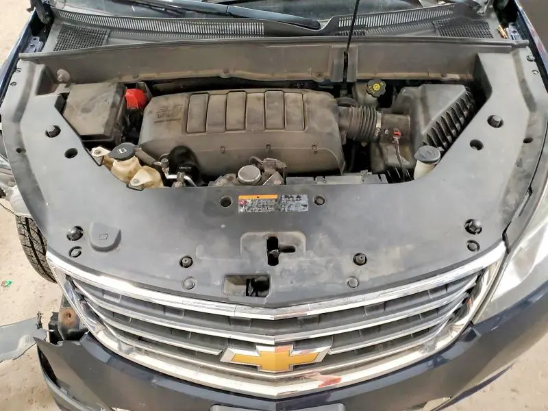 2015 CHEVROLET TRAVERSE LT  