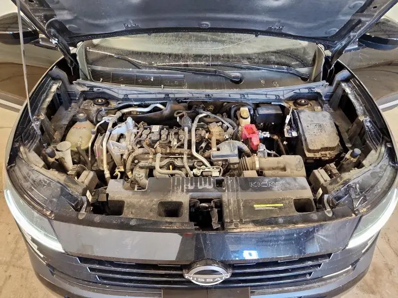 2025 NISSAN KICKS SV  