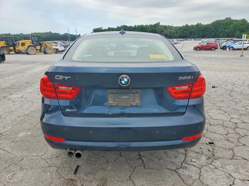 2015 BMW 328 XIGT  