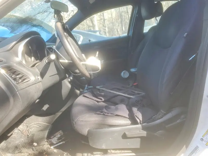 2013 CHRYSLER 200 LX  