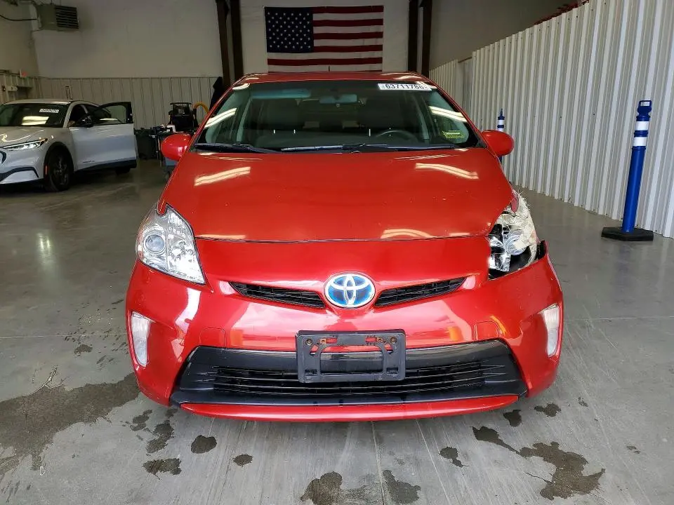 2013 TOYOTA PRIUS TWO  