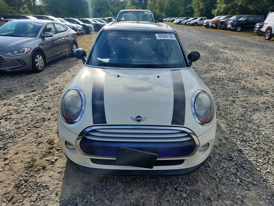2015 MINI COOPER   