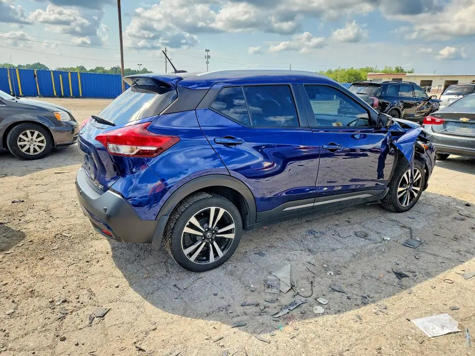 2020 NISSAN KICKS SR  