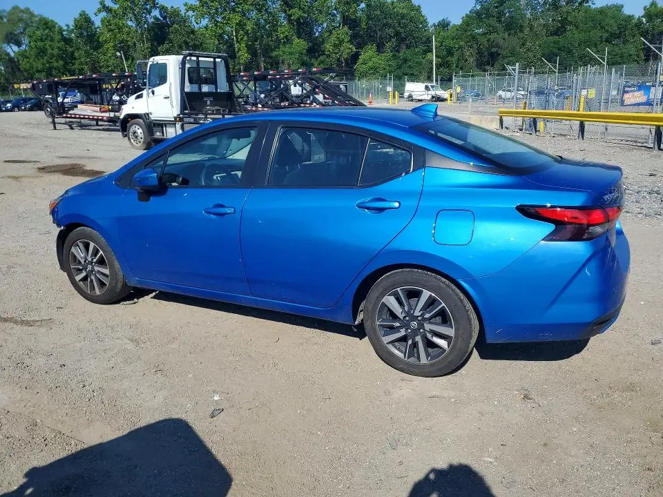 2021 NISSAN VERSA SV  