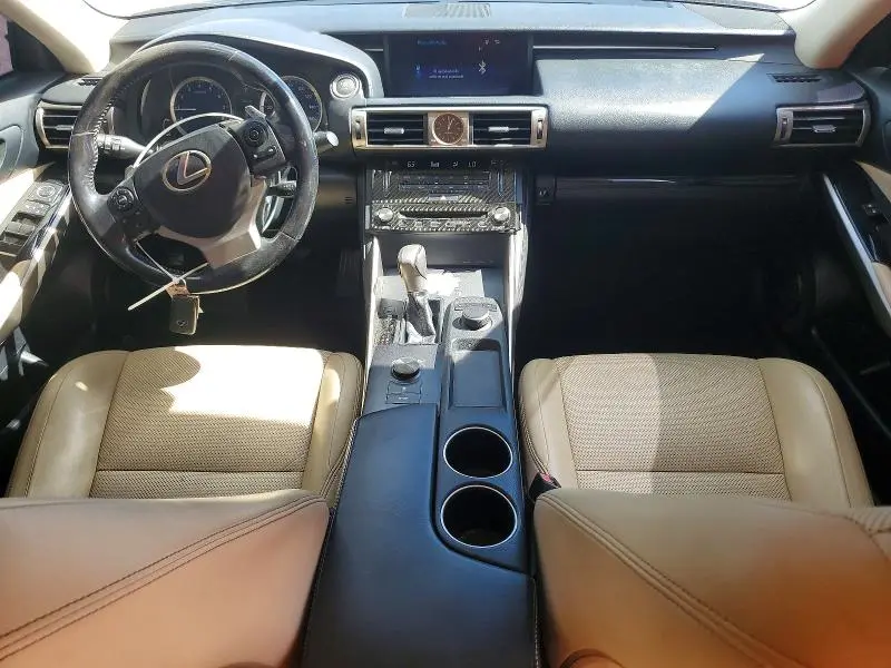 2016 LEXUS IS 200T  