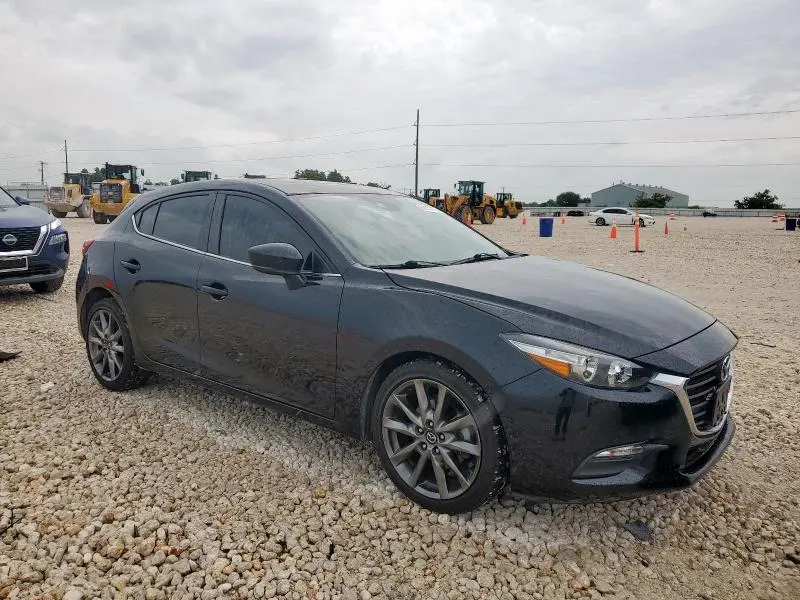 2018 MAZDA 3 TOURING