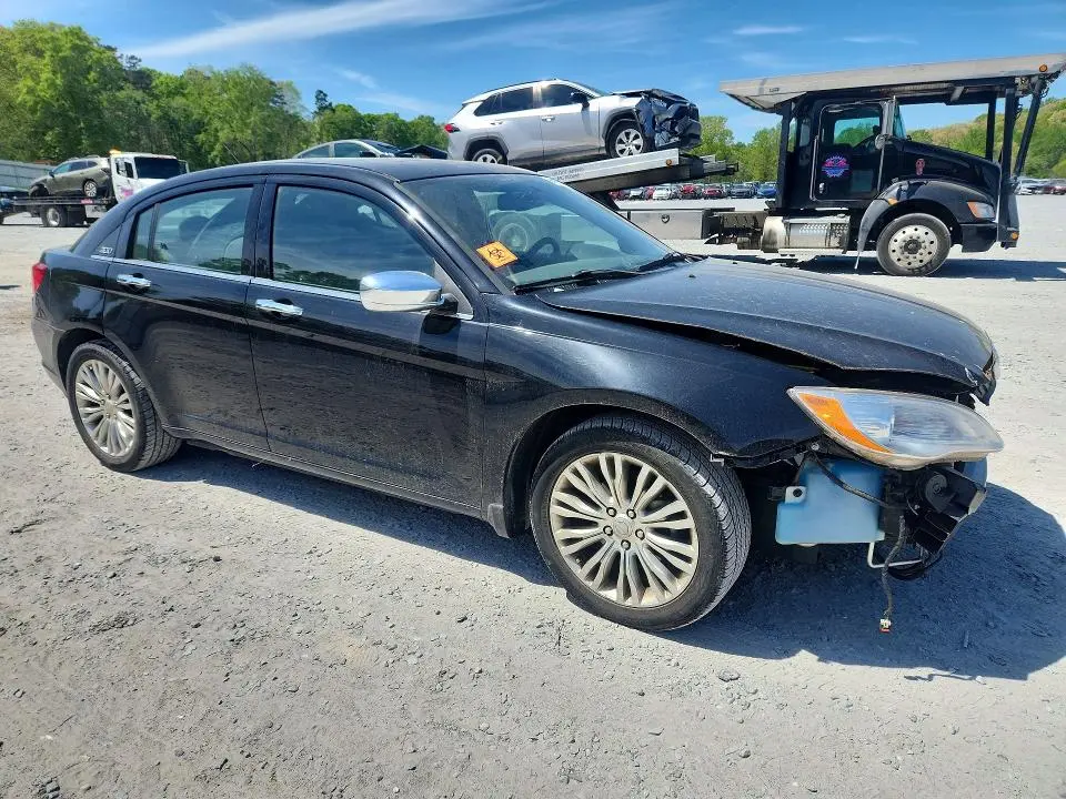2011 CHRYSLER 200 LIMITED  
