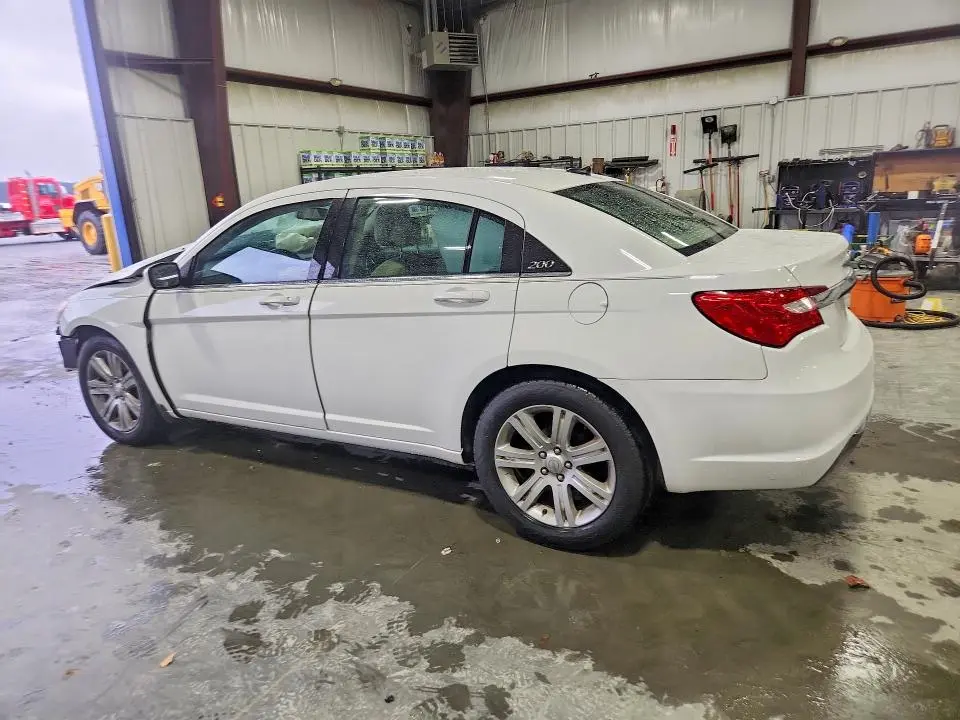 2013 CHRYSLER 200 TOURING  