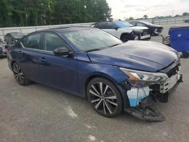 2022 NISSAN ALTIMA SR  