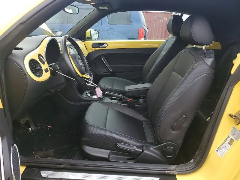 2013 VOLKSWAGEN BEETLE   