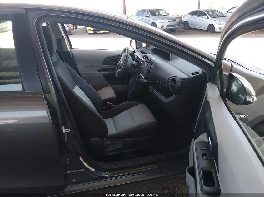 2013 TOYOTA PRIUS C TWO