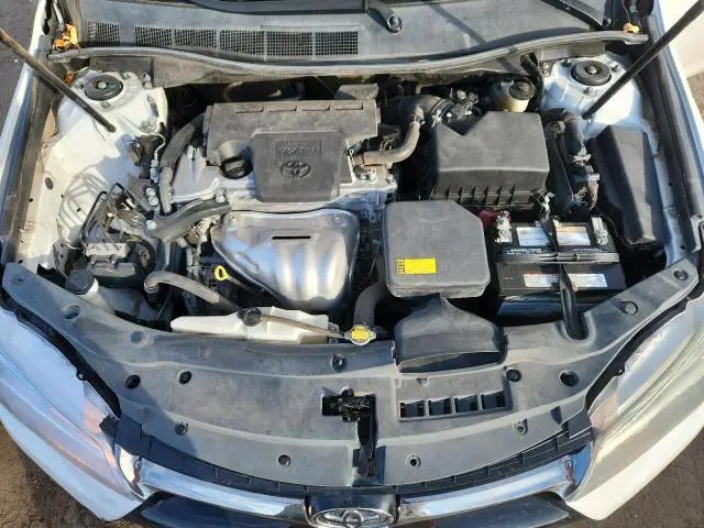 2015 TOYOTA CAMRY LE  