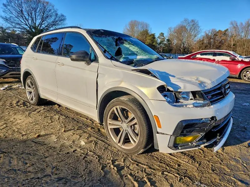 2019 VOLKSWAGEN TIGUAN SE  