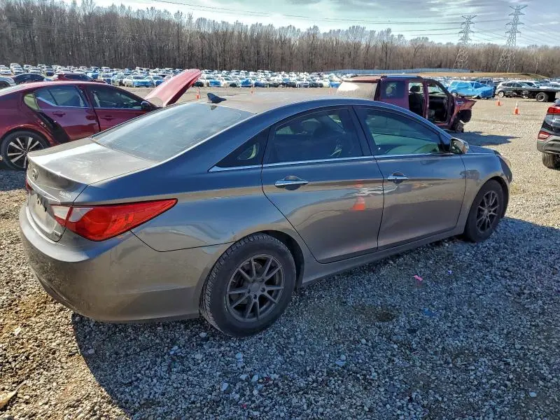 2011 HYUNDAI SONATA SE  