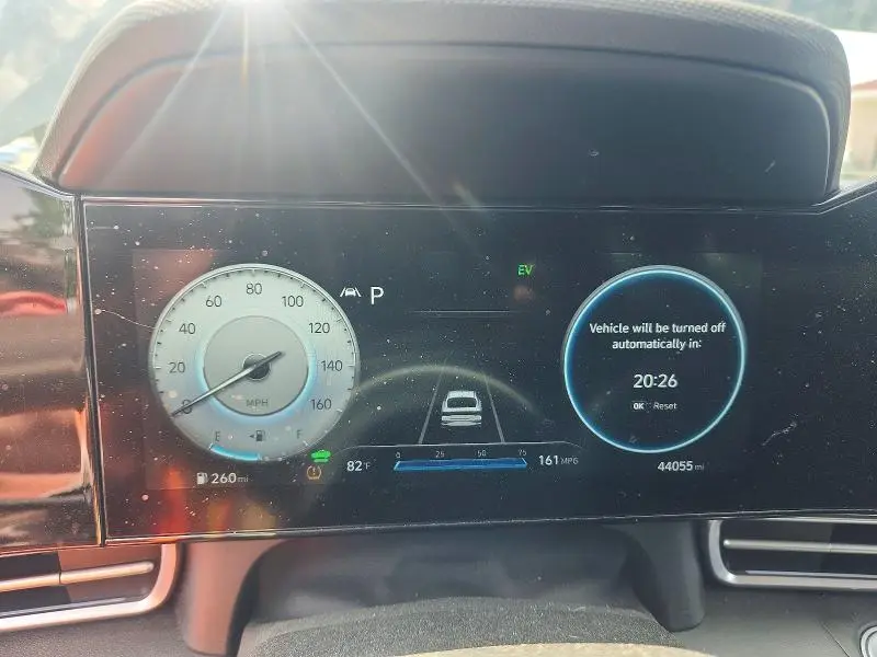 2022 HYUNDAI ELANTRA LIMITED  