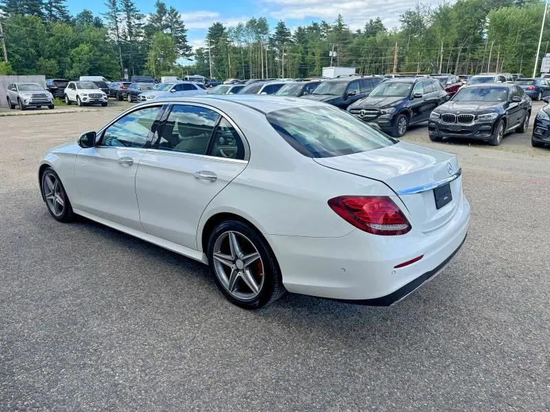 2017 MERCEDES-BENZ E 300  