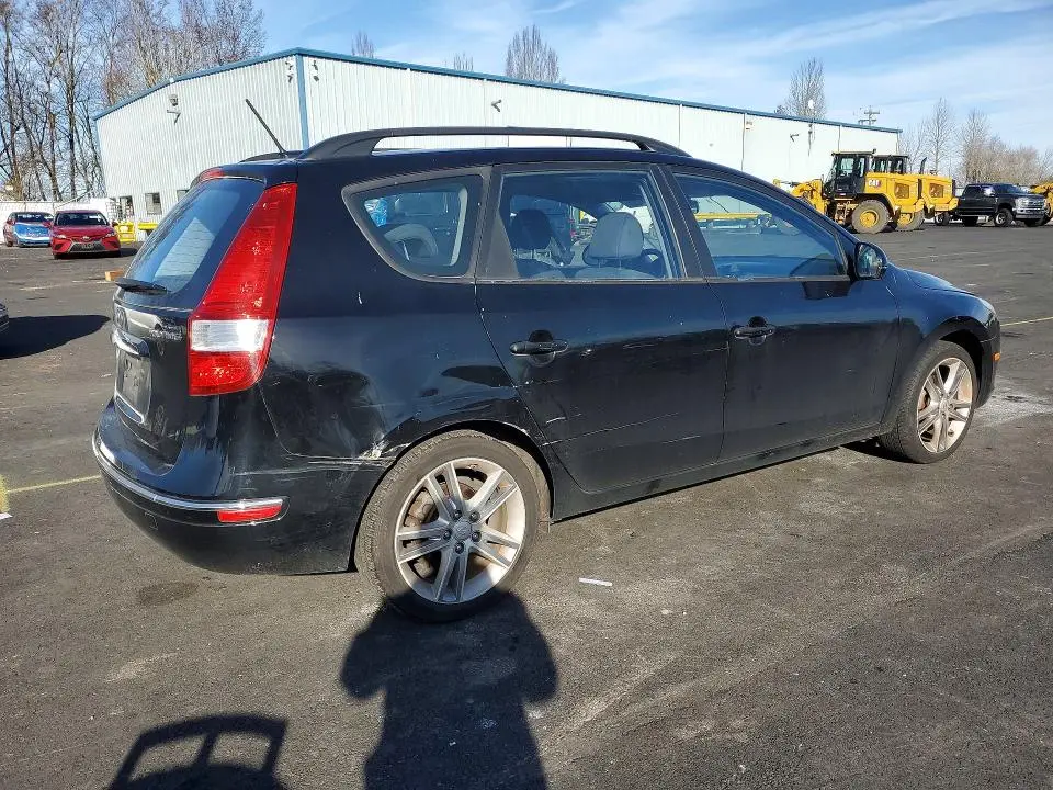 2010 HYUNDAI ELANTRA TOURING GLS  