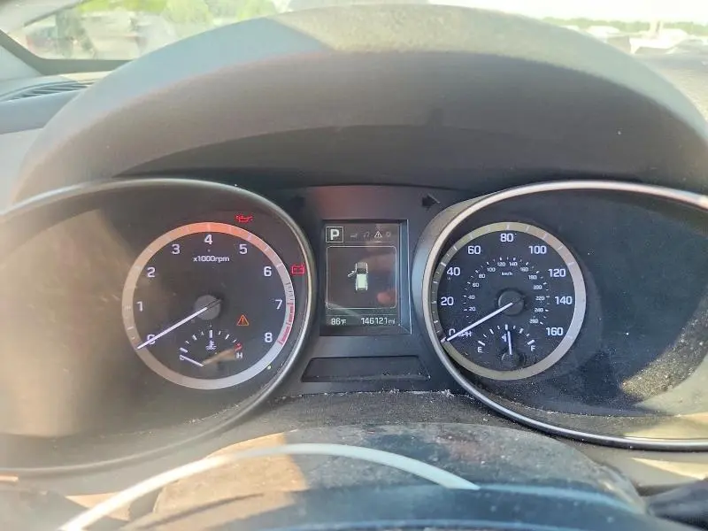2017 HYUNDAI SANTA FE SE  