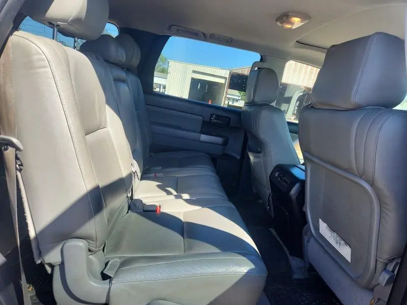 2010 TOYOTA SEQUOIA SR5  