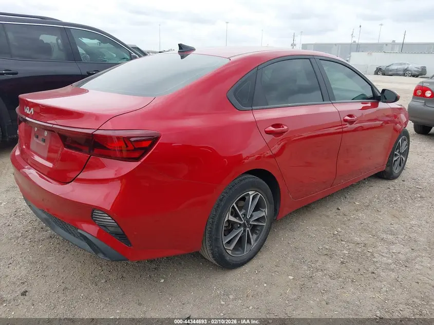 2024 KIA FORTE LXS