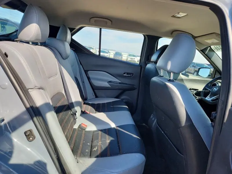 2021 NISSAN KICKS SR  