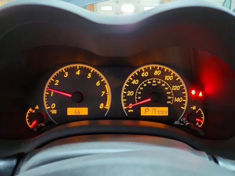 2010 TOYOTA COROLLA LE  