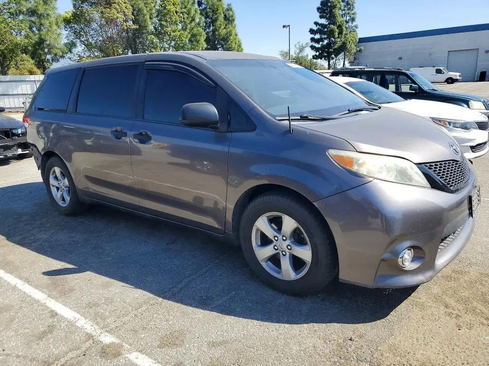 2013 TOYOTA SIENNA L 7-PASSENGER  
