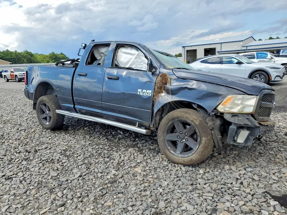 2014 RAM 1500 ST  