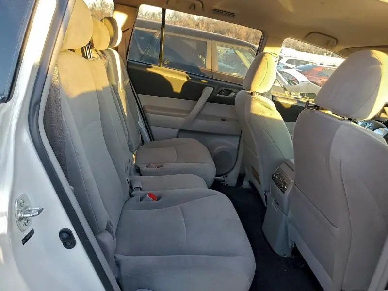 2013 TOYOTA HIGHLANDER BASE  