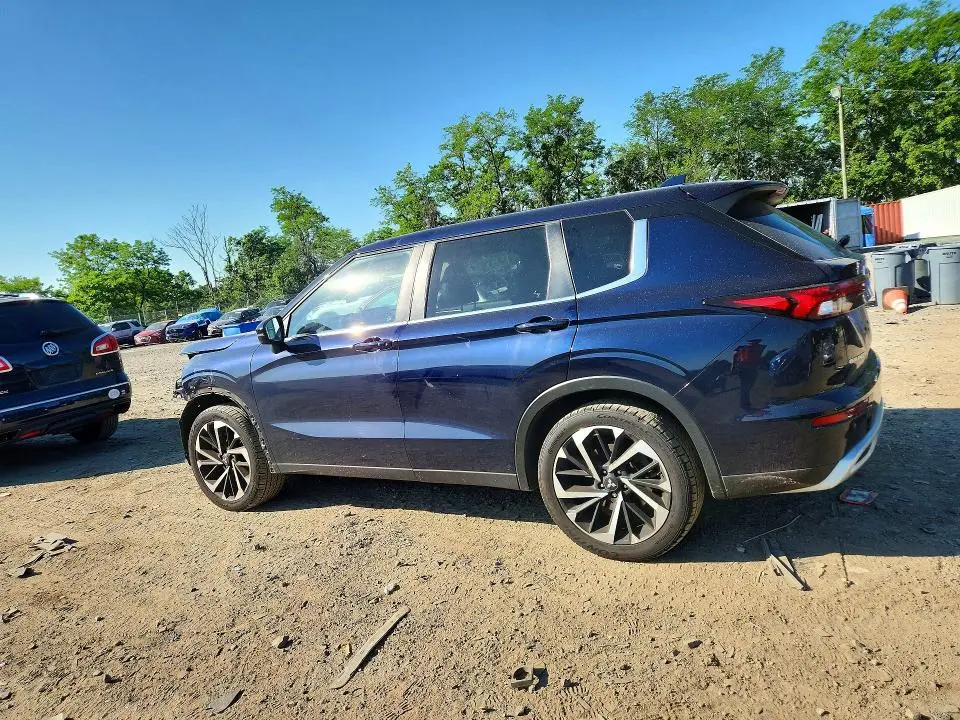 2022 MITSUBISHI OUTLANDER SE  