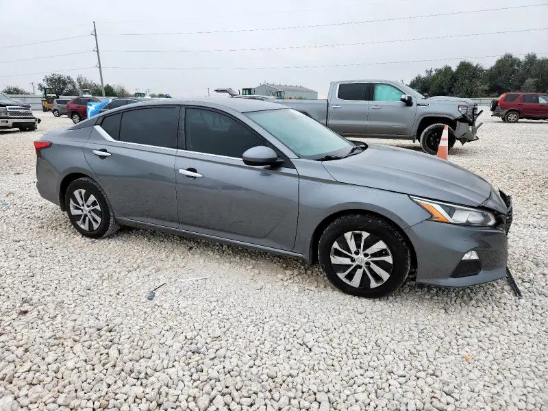 2020 NISSAN ALTIMA S  