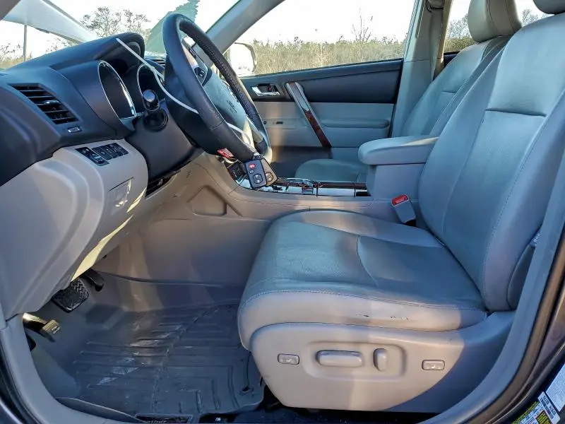 2012 TOYOTA HIGHLANDER LIMITED  