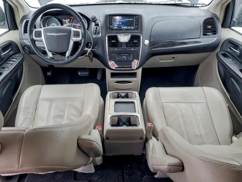 2013 CHRYSLER TOWN & COUNTRY TOURING  