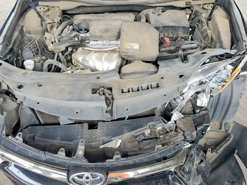 2015 TOYOTA CAMRY SE  