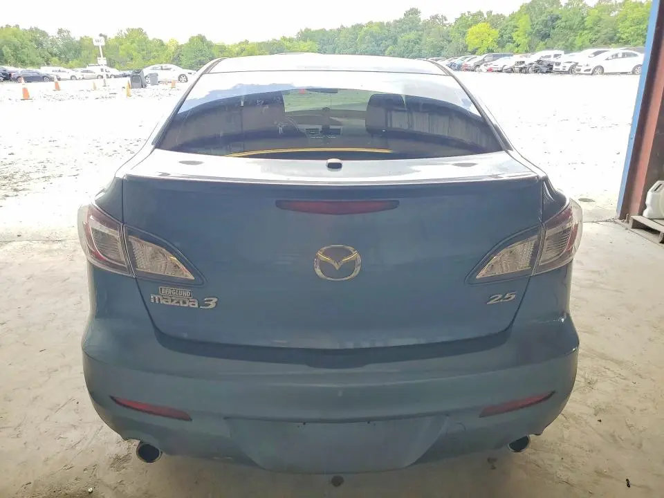 2011 MAZDA 3
