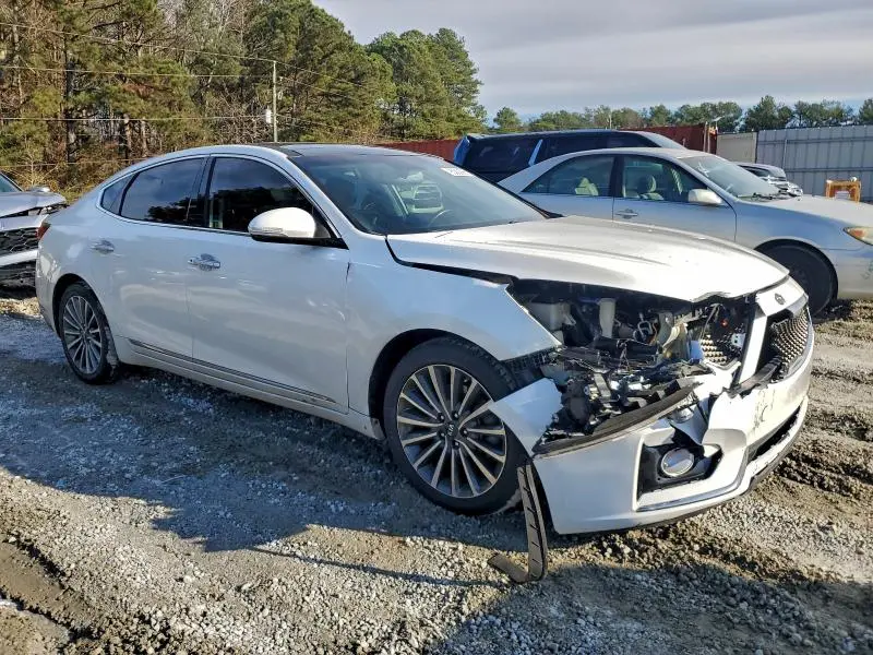 2017 KIA CADENZA PREMIUM  