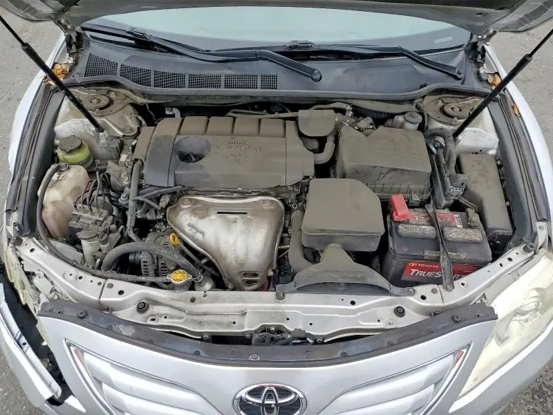 2011 TOYOTA CAMRY LE  