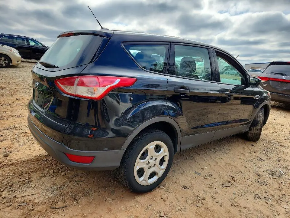 2016 FORD ESCAPE S  
