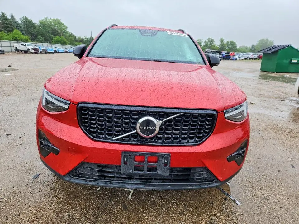 2023 VOLVO XC40 ULTIMATE  