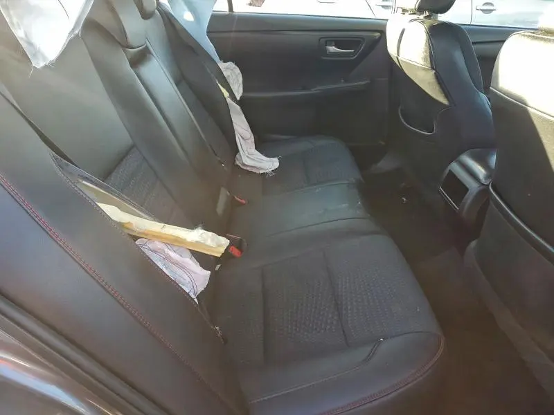 2015 TOYOTA CAMRY LE  